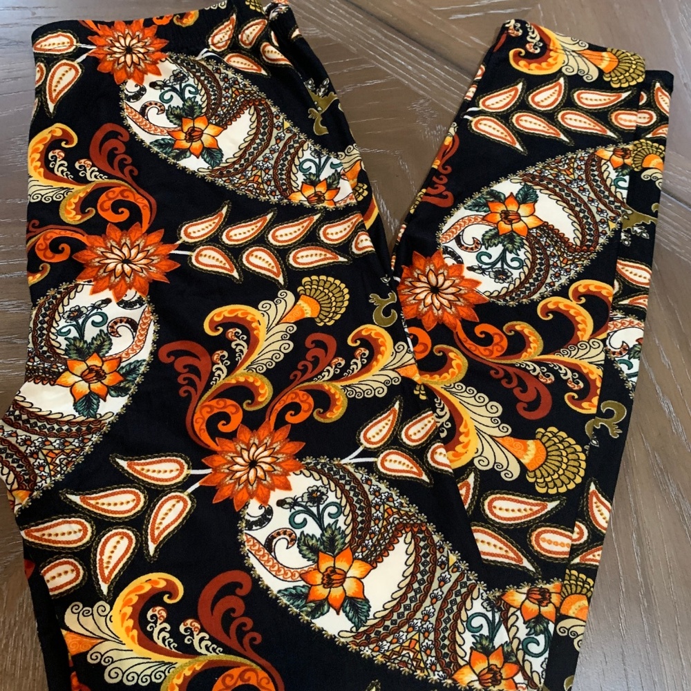 Black and Orange Paisley Leggings